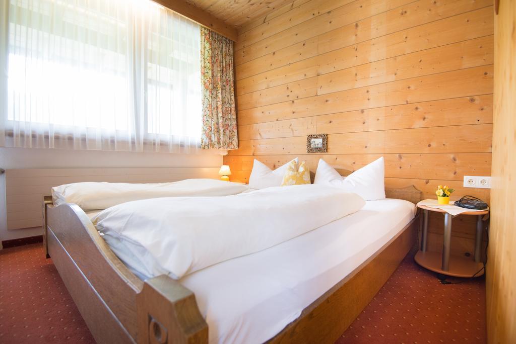 Pension Grubenhof Fulpmes Habitación foto